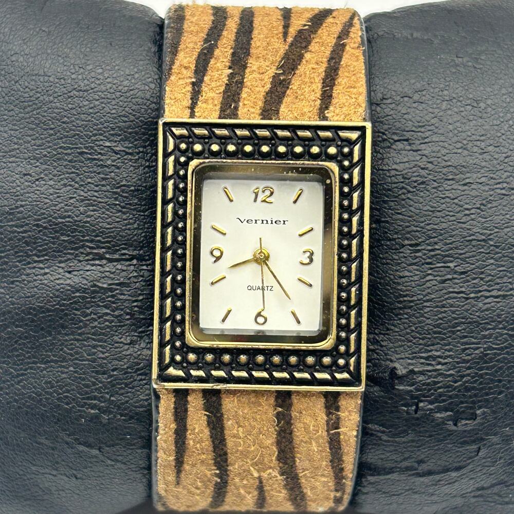 Vernier Gold Tone Stainless Steel Animal Print Band Bangle Watch New Battery